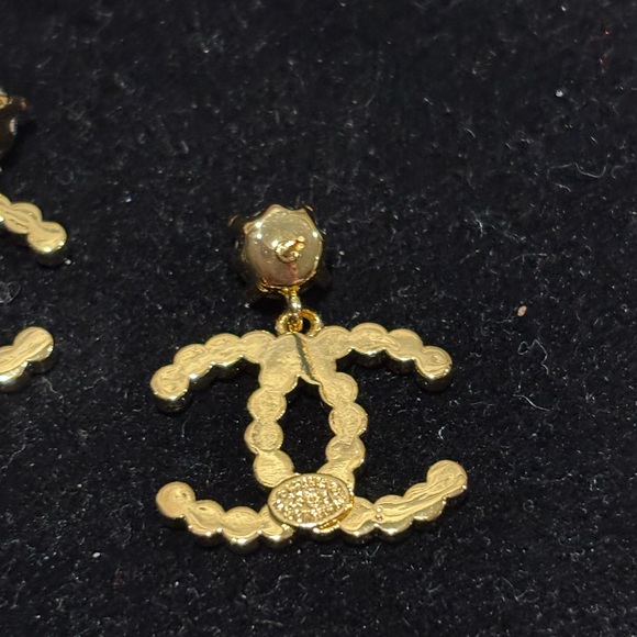 Elegant Gold and Multicolor CC Crystal Earrings - Picture 4 of 5